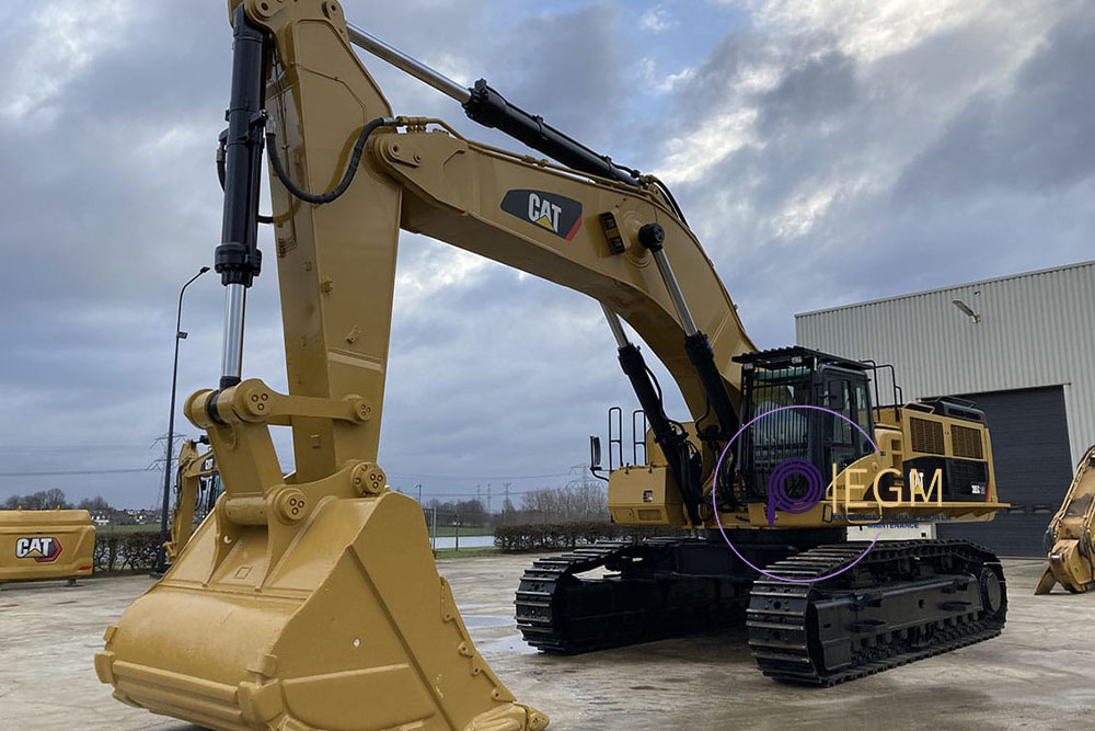 Pelle hydraulique sur chenilles CAT 320